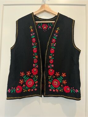 Vitg Hungarian Matyo vest folk ethnic handmade floral embroidered boho black